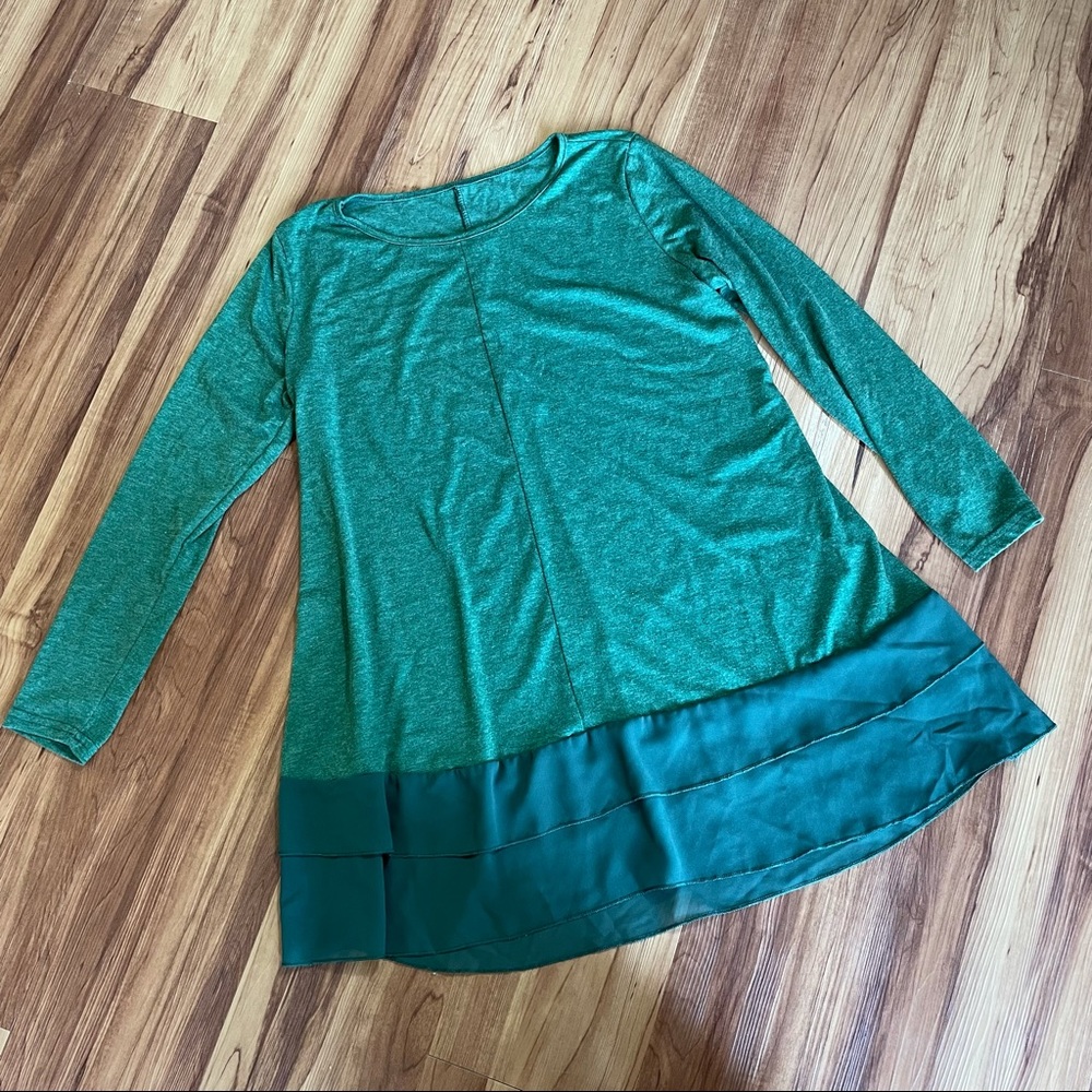 Longsleeve Tunic || Ruffle Bottom